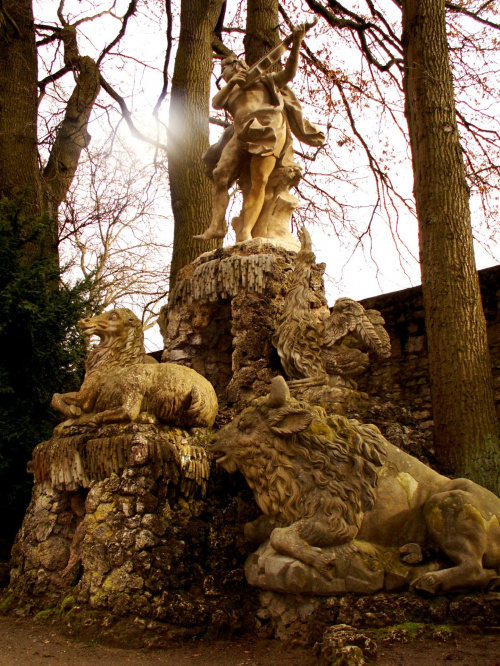 #Rokokogarten #ogród #posąg #figura #rzeźba