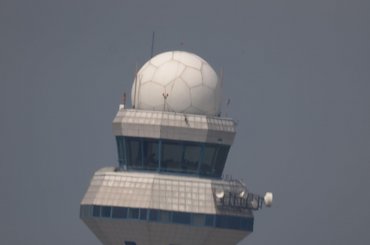 Przykładowe zdjęcie wykonane obiektywem MTO-11CA (1000mm) telekonwerter 2X, zdjęcie wykonane z ręki przy wietrze i padającym deszczu #wieża #pzk #obiektyw