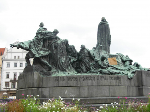 Pomnik Jana Husa na Rynku Starego Miasta