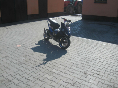 Sr