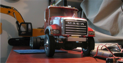 Budowa modelu RC Mack Dump Truck #BudowaModelu #Model #ModelWywrotki