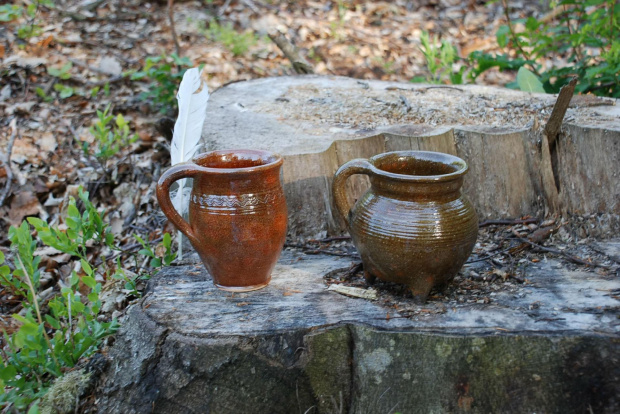 ceramika średniowiecza #ceramika #gary #GlinaŚredniowiecze #gliniaki #kubki #kufle #siwaki