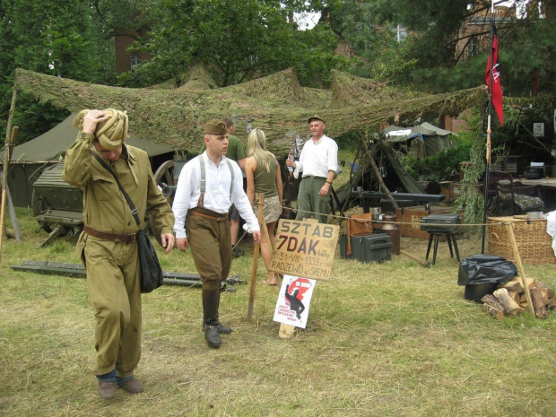 Podrzecze 17-19 VII,
ZLOT GRUP REKONSTRUKCJI HISTORYCZNEJ I HISTORYCZNYCH POJAZDÓW WOJSKOWYCH