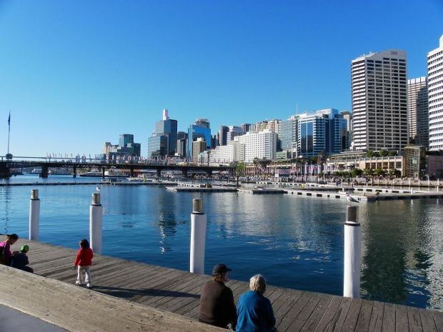 Odpoczywajac jest na co popatrzec.
Darling Harbour.