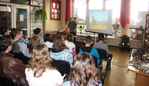 Spotkanie z Afryką. Prowadzący Michał Januszewski. Kwiecień 2012