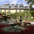 XVIII w. pałac w Staniszowie k. Jeleniej Góry w stylu póżnego baroku #JeleniaGóra #park #zabytek