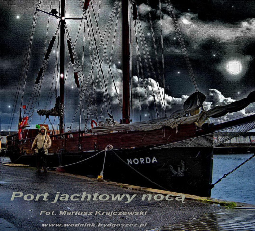 Port jachtowy nocą #BydgoskiWodniak #MariuszKrajczewski