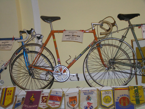 muzeum kolarstwa w Magreglio / http://www.museodelghisallo.it/