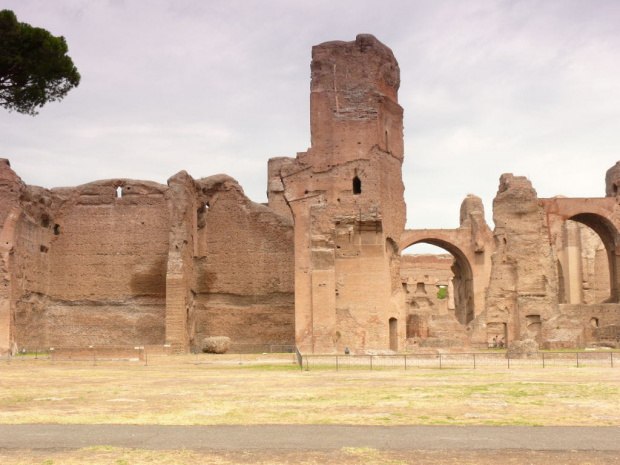Termy Karakalli - był to kompleks typowy dla obiektów budowanych w czasach cesarstwa. #Rzym #Włochy #Termy