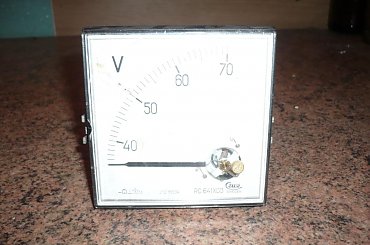 #elektronika #przekaźnik #stare #tęć #bezpiecznik #przetwornica #miernik #elektromagnetyczny #licznik #ebonit #transformator #pracownia #laboratorium #hobby #kondensator #krzysztof09876 #elektroman #electronics