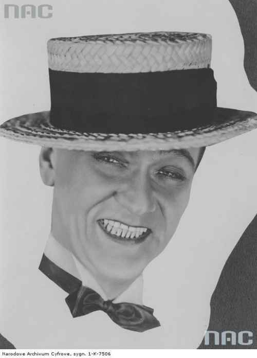 Eugeniusz Bodo, aktor. Fotografia portretowa ( jako francuski aktor i piosenkarz Maurice Chevalier )_1917-1939 r.