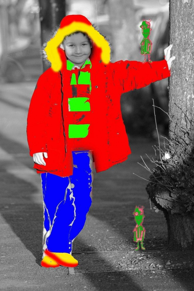 Ladne zdjecie i 1 minuta pracy w photoshopie... i Tak udalo mi sie stworzyc swiat widziany oczyma dziecka ... Pozdrawiam