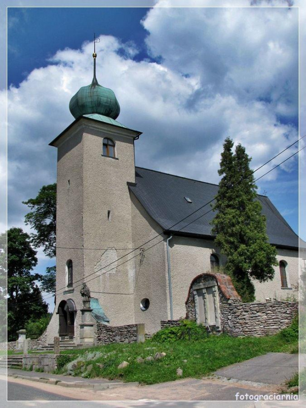 kościół w Mostowicach