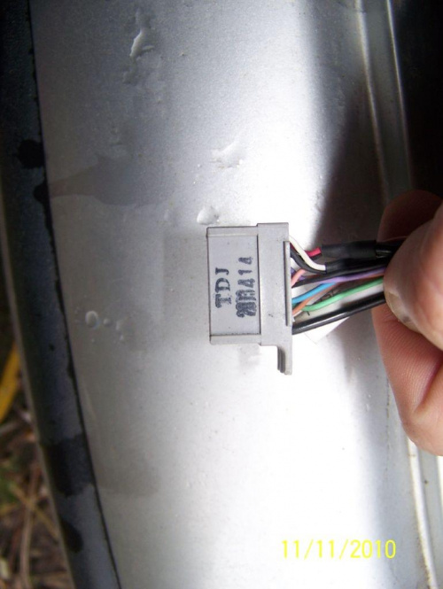 Seat Brisa + zmieniarka Panasonic DP803 - problem z wtykami