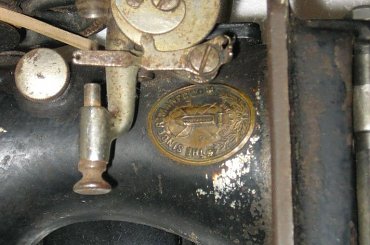 Zabytkowy Singer na chodzie #maszyna #singer #aukcja #allegro #staroć #antyk #zabytek