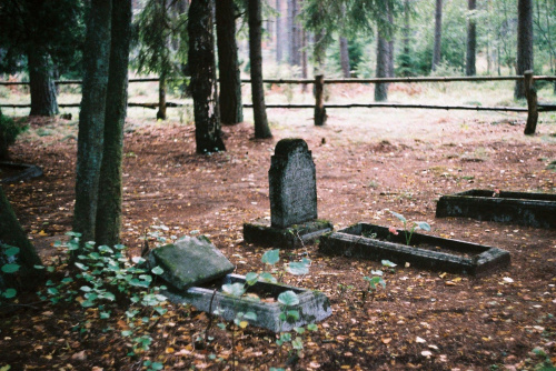 cmentarz ewangelicki koło Krzyży #mazury #cmentarz #Krzyże