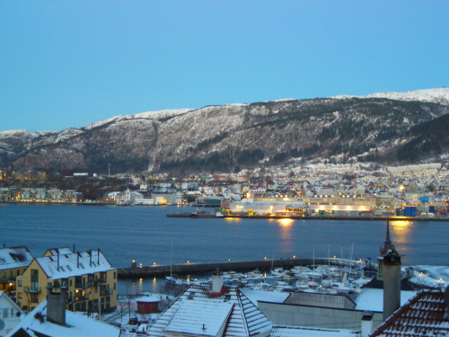 Bergen. Norwegia #norwegia #krajobraz #bergen #widoki #podróże #góry #morze