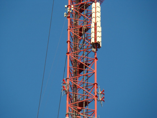 Dodatkowy systemik antenowy Maszt w Sremie