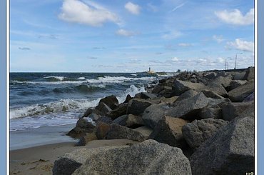A na Westerplatte sztormowo jak zwykle a fale o skały robijały się malowniczo! #Westerplatte #Gdańsk #NadMorzem #sztorm #jesień