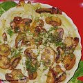 Makaron Conchiglie zapiekany w soseie serowym z pieczarkami
Przepisy do zdjęć zawartych w albumie można odszukać na forum GarKulinar .
Tu jest link
http://garkulinar.jun.pl/index.php
Zapraszam. #makaron #conchiglie #SosSerowy #pieczarki #obiad