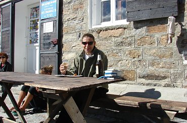 Kawka w schronisku Vittorio Emanuele II #wakacje #góry #Alpy #lodowiec #treking #Włochy