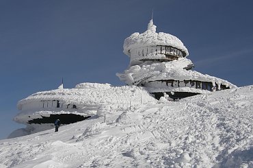 pierwszy widok..oj przykro ;-( #architektura #góry #karkonosze #katastrofa #śnieg #śnieżka #talerze #zima #żywioł