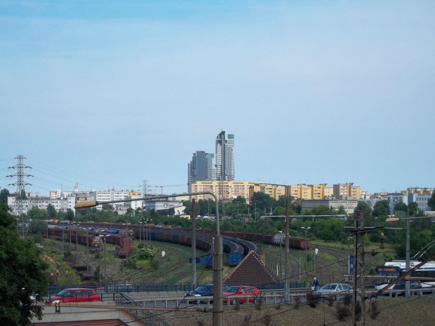 Gdynia #SeaTower #PanoramaGdyni #WidokZStacjiSKMGdyniaStocznia #międzytorze